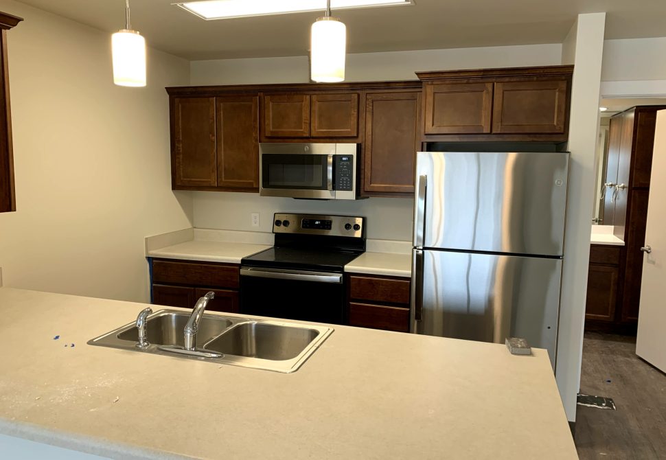 Capitol Park apartment unit kitchen with ENERGY STAR appliances